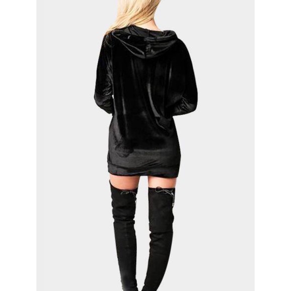 - Black Velvet Hooded Dress - - Picture 6 of 6